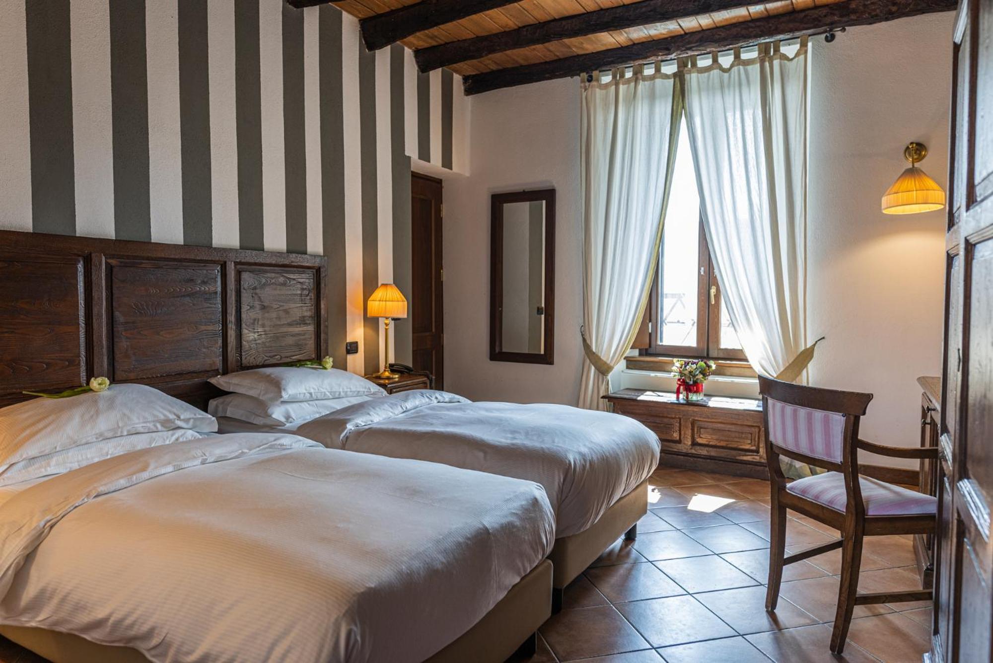 Al Castello Resort Sillavengo Zewnętrze zdjęcie