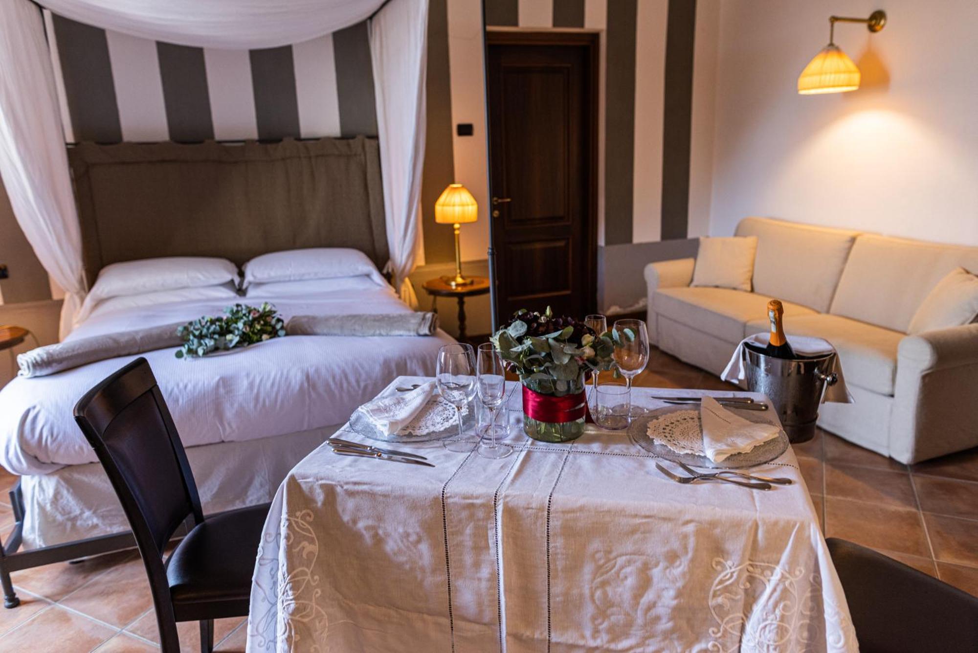 Al Castello Resort Sillavengo Zewnętrze zdjęcie