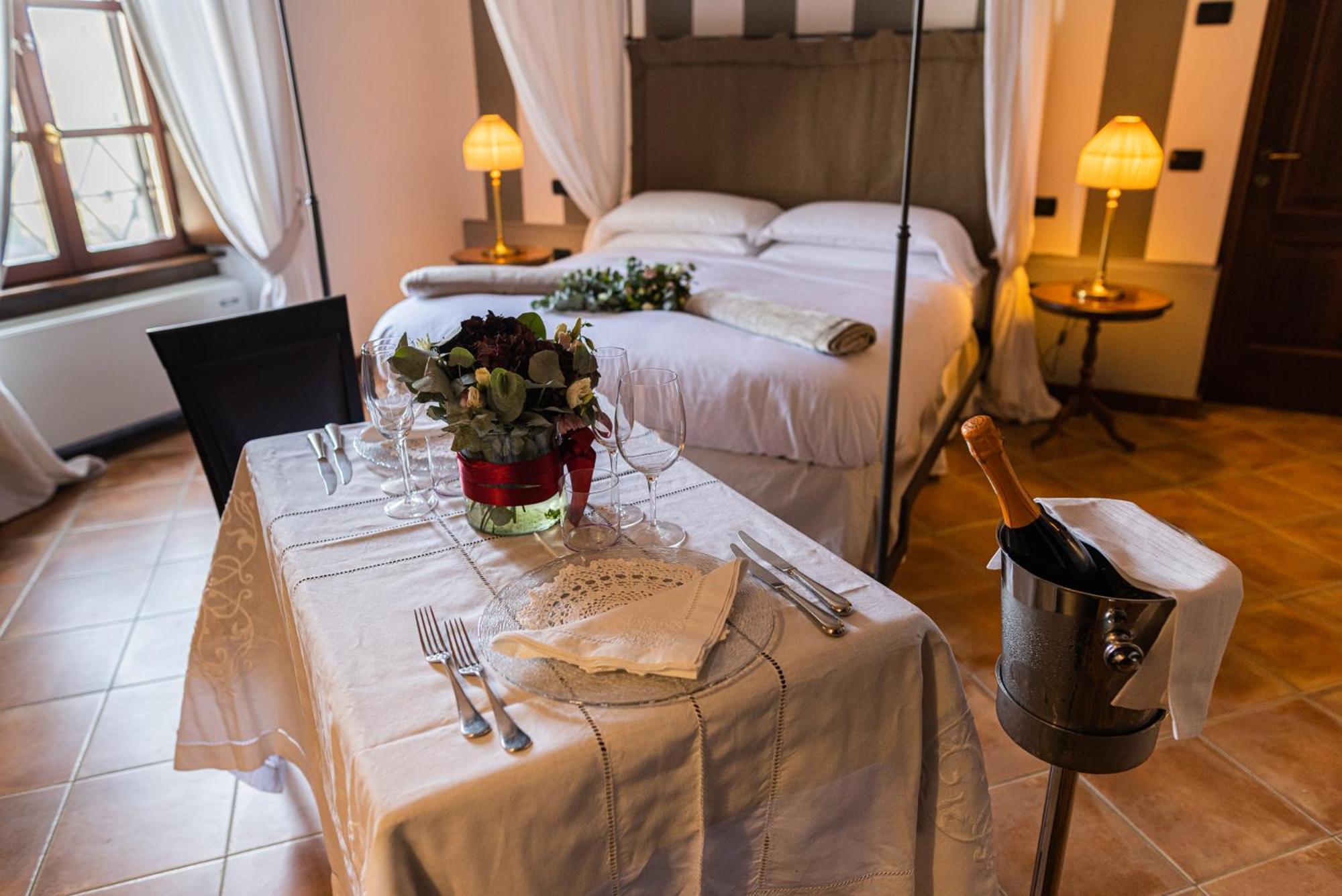 Al Castello Resort Sillavengo Zewnętrze zdjęcie