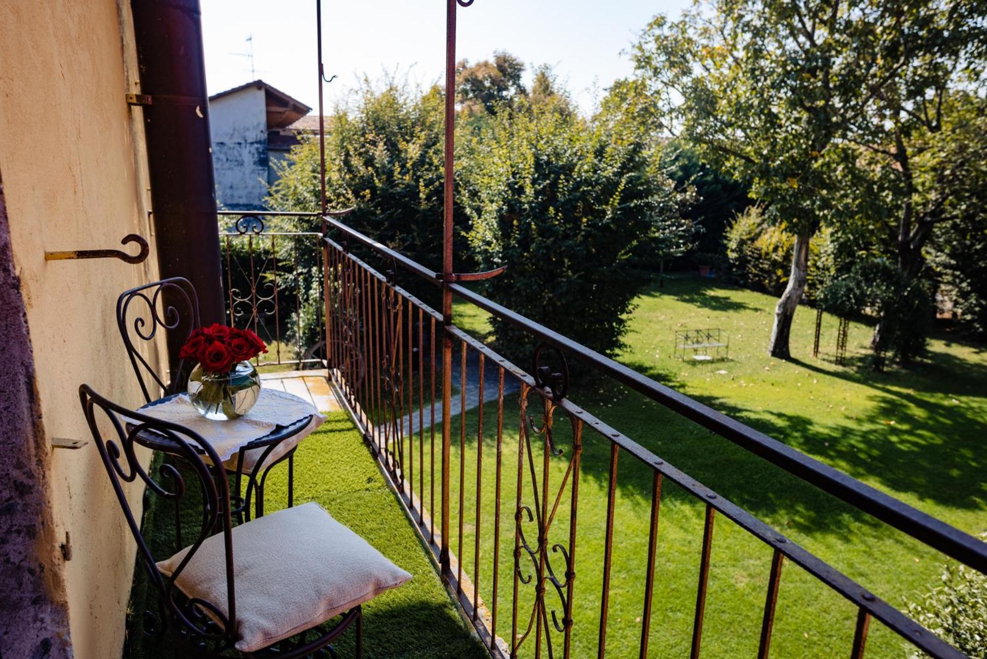 Al Castello Resort Sillavengo Zewnętrze zdjęcie
